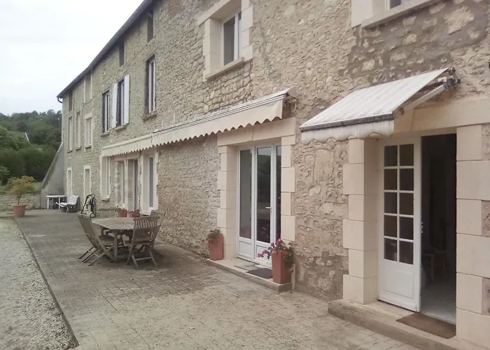 Maison De Village